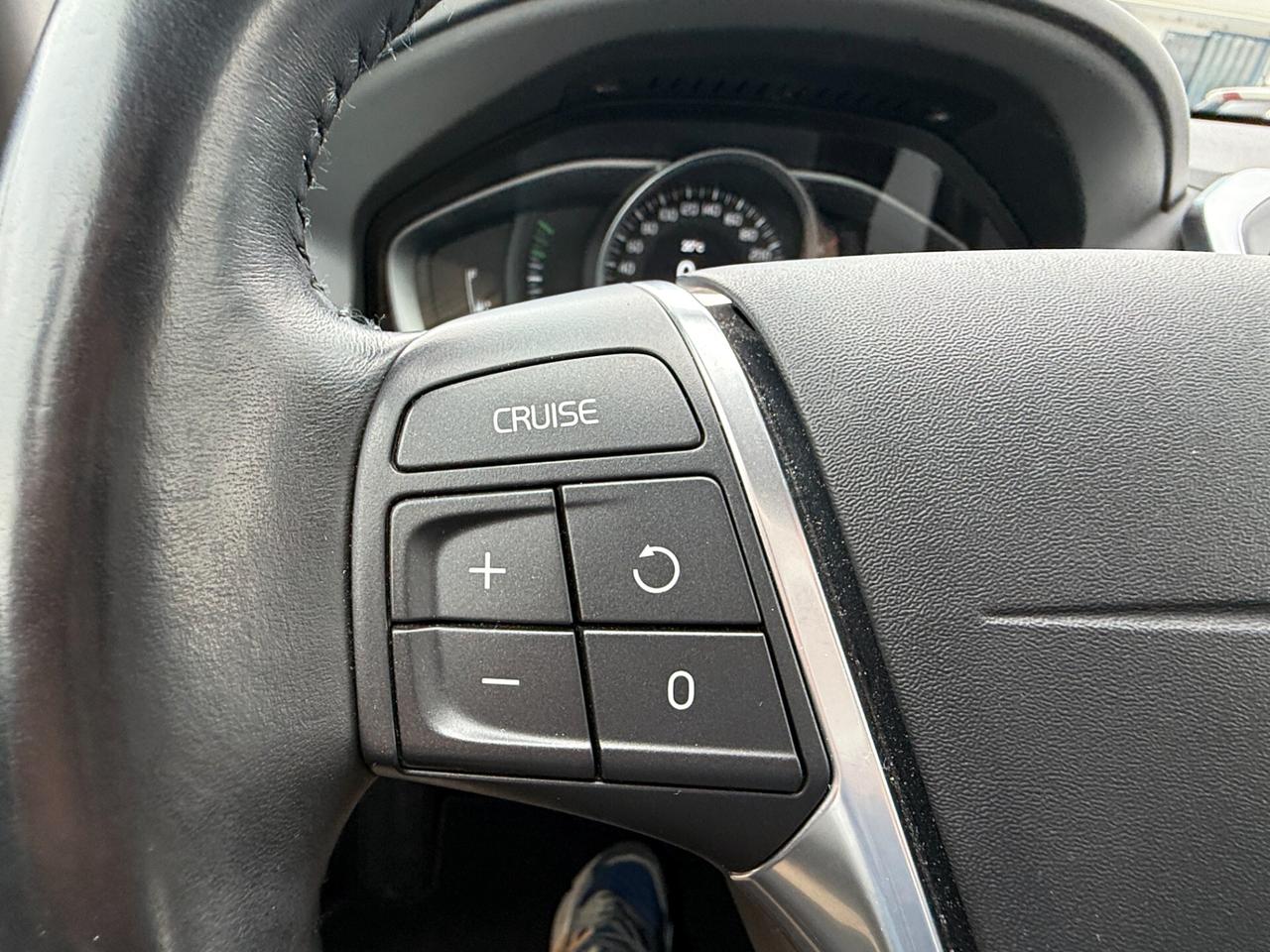 Volvo XC 60 XC60 D4 Geartronic Kinetic