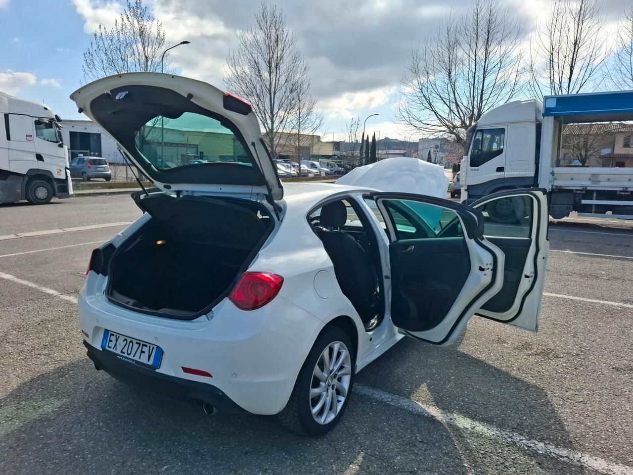 Alfa Romeo Giulietta 2.0 JTDm AUTOMATICA