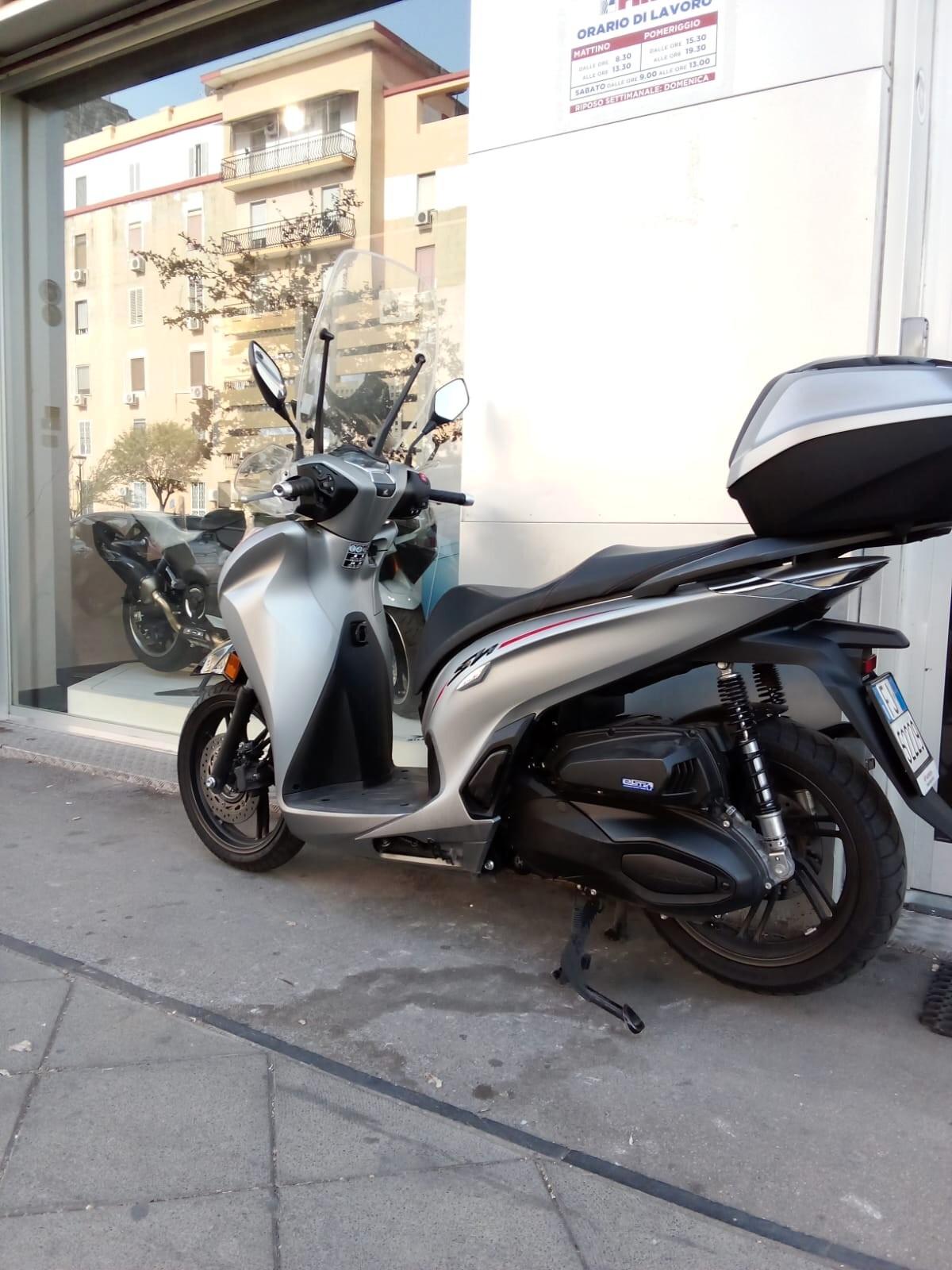 Honda SH 350