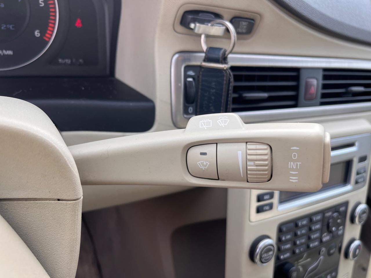 Volvo V70/XC70 V70 2.4 D5 20V (185CV) cat Class