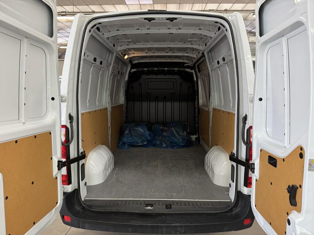 Renault Master T35 2.3 dci 130cv L2H2 E6