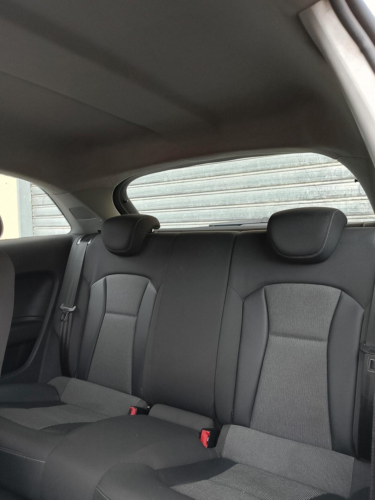 Audi A1 1.6 TDI 105 CV Attraction