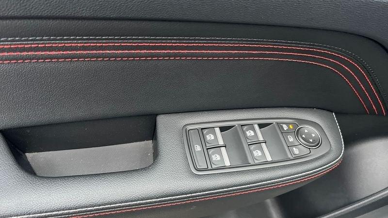 Renault Arkana 1.6 E-Tech full hybrid R.S. Line Auto 145cv OTS 1.6 E-Tech full hybrid R.S. Line Auto 145cv