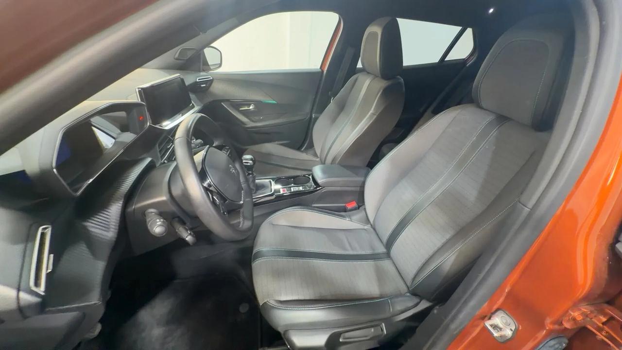 Peugeot 2008 PureTech 100 S&S Allure Pack