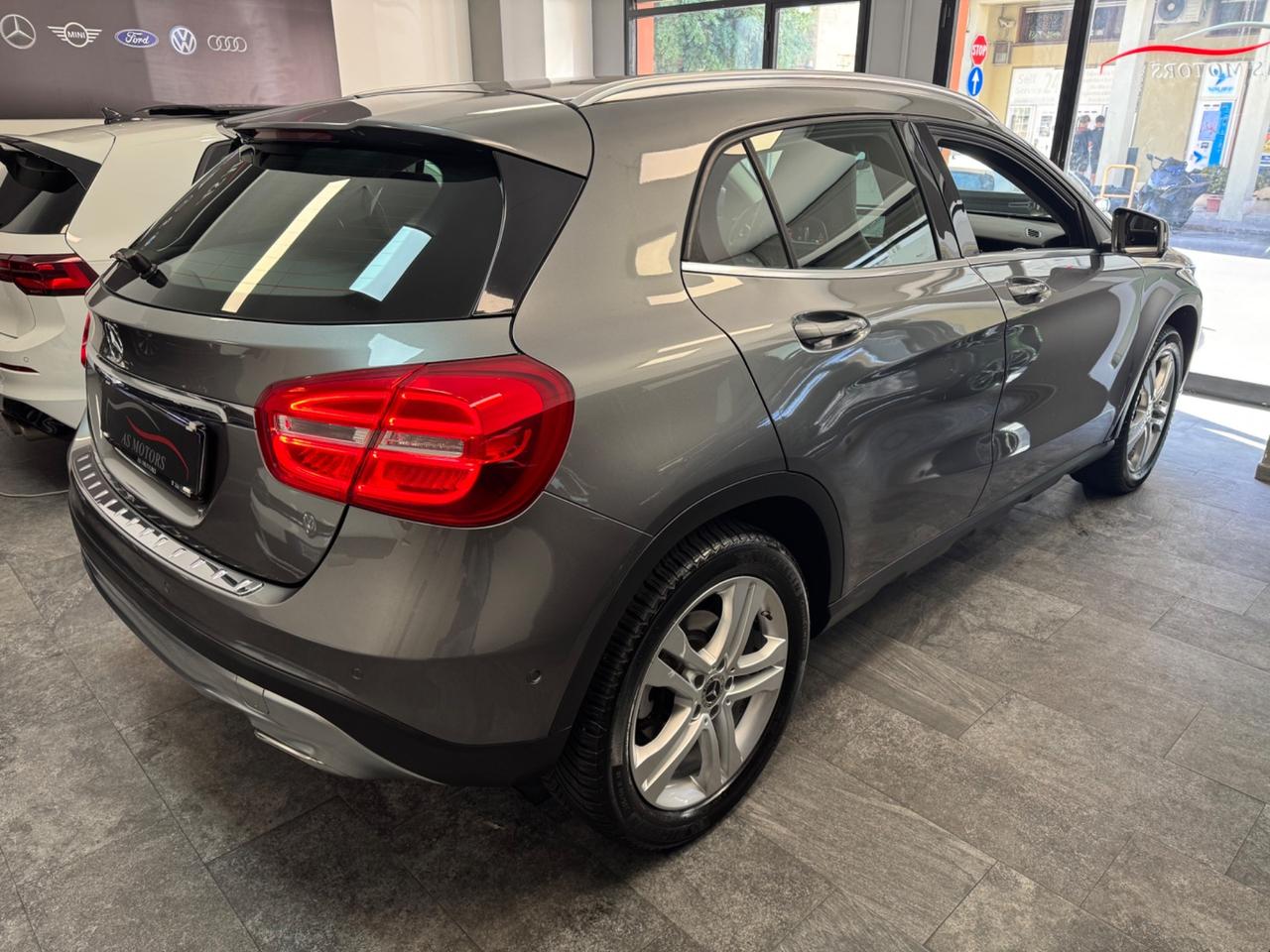 Mercedes-benz GLA 200 d Sport Finanziabile
