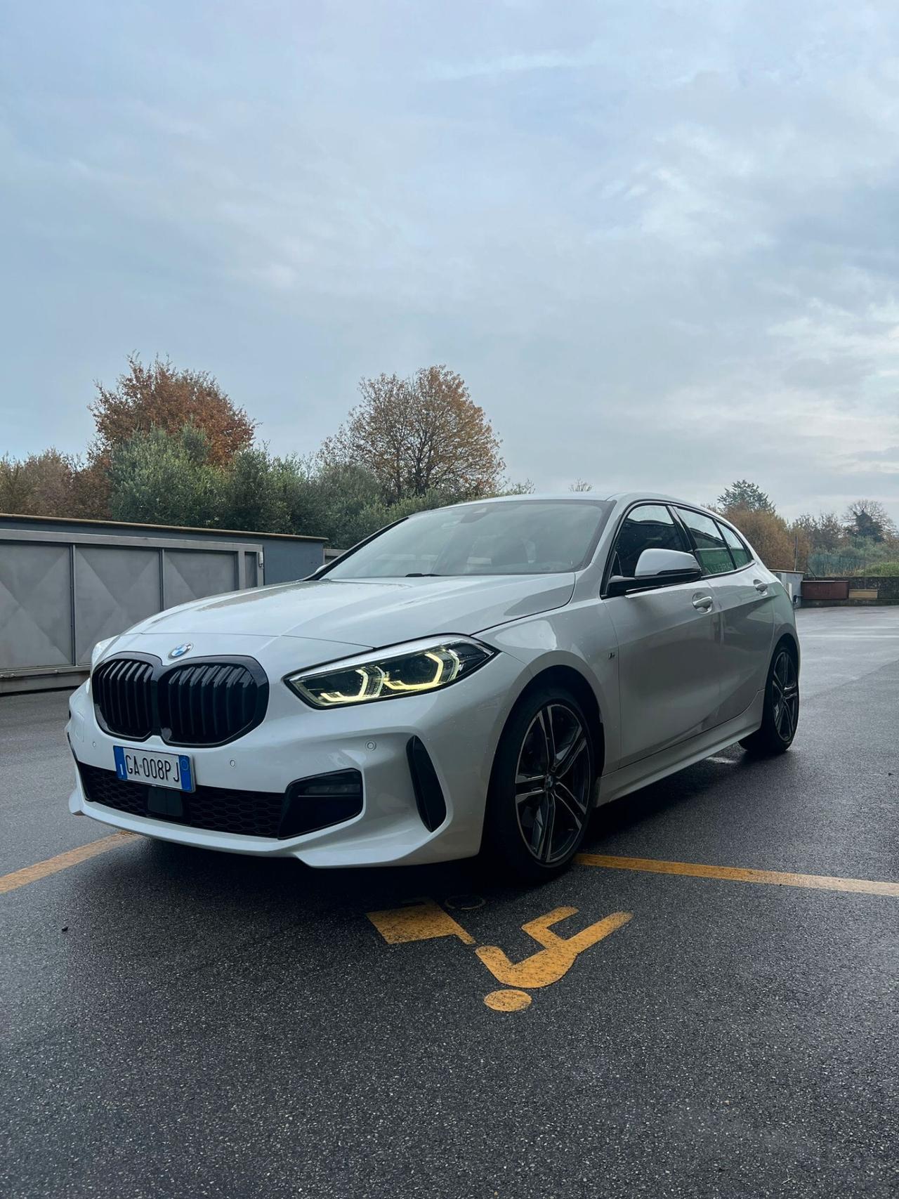 Bmw 118 118d 5p. Msport