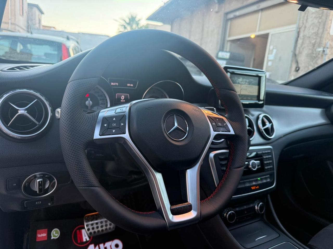 Mercedes-benz GLA 220 CDI Automatic 4Matic Premium AMG