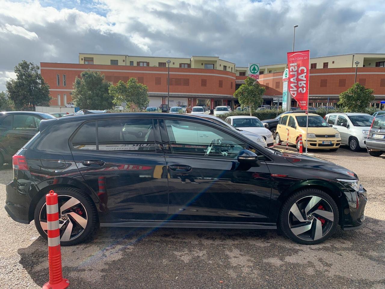 Volkswagen Golf 8 GTI Performance 2021