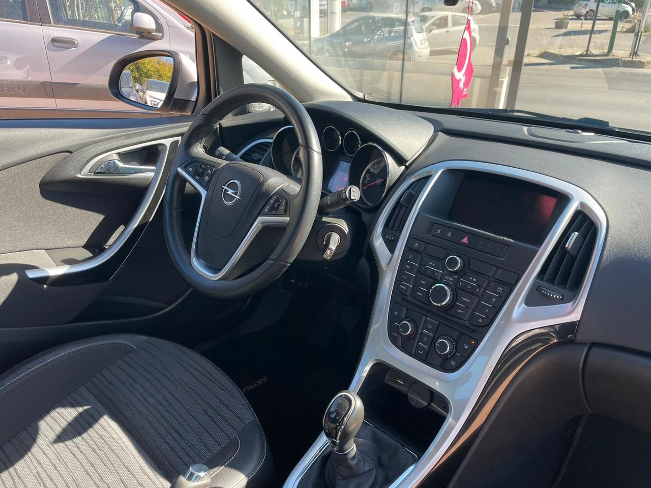Opel Astra "Finanziabile Senza Busta Paga"