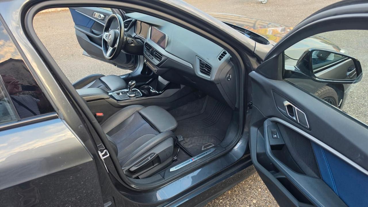Bmw 118 118i 5p. Msport