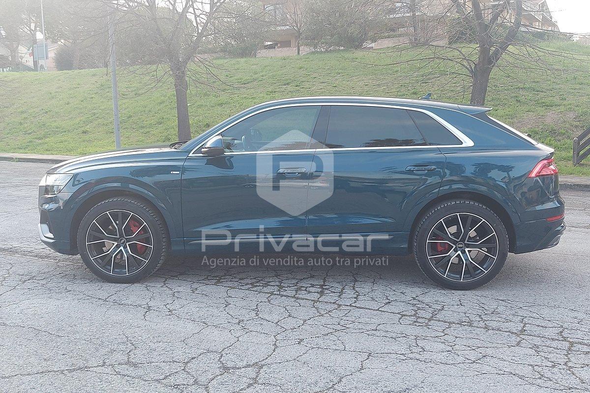 AUDI Q8 45 TDI quattro tiptronic Sport