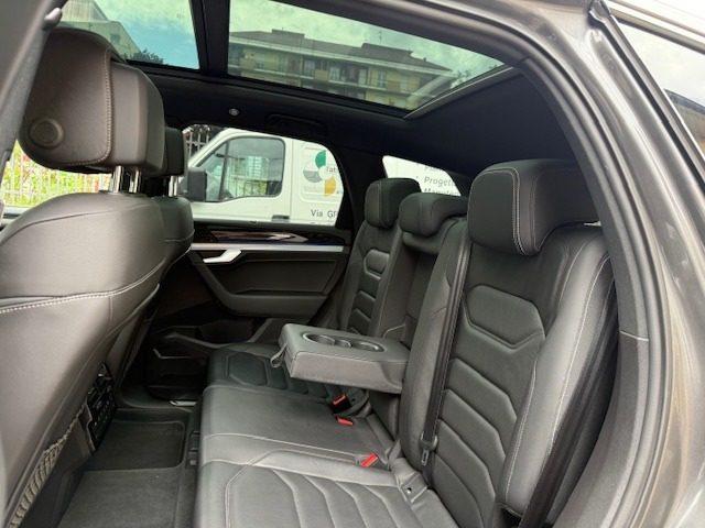 VOLKSWAGEN Touareg 3.0 V6 TDI SCR Advanced R-LINE TETTO PANORAMICO