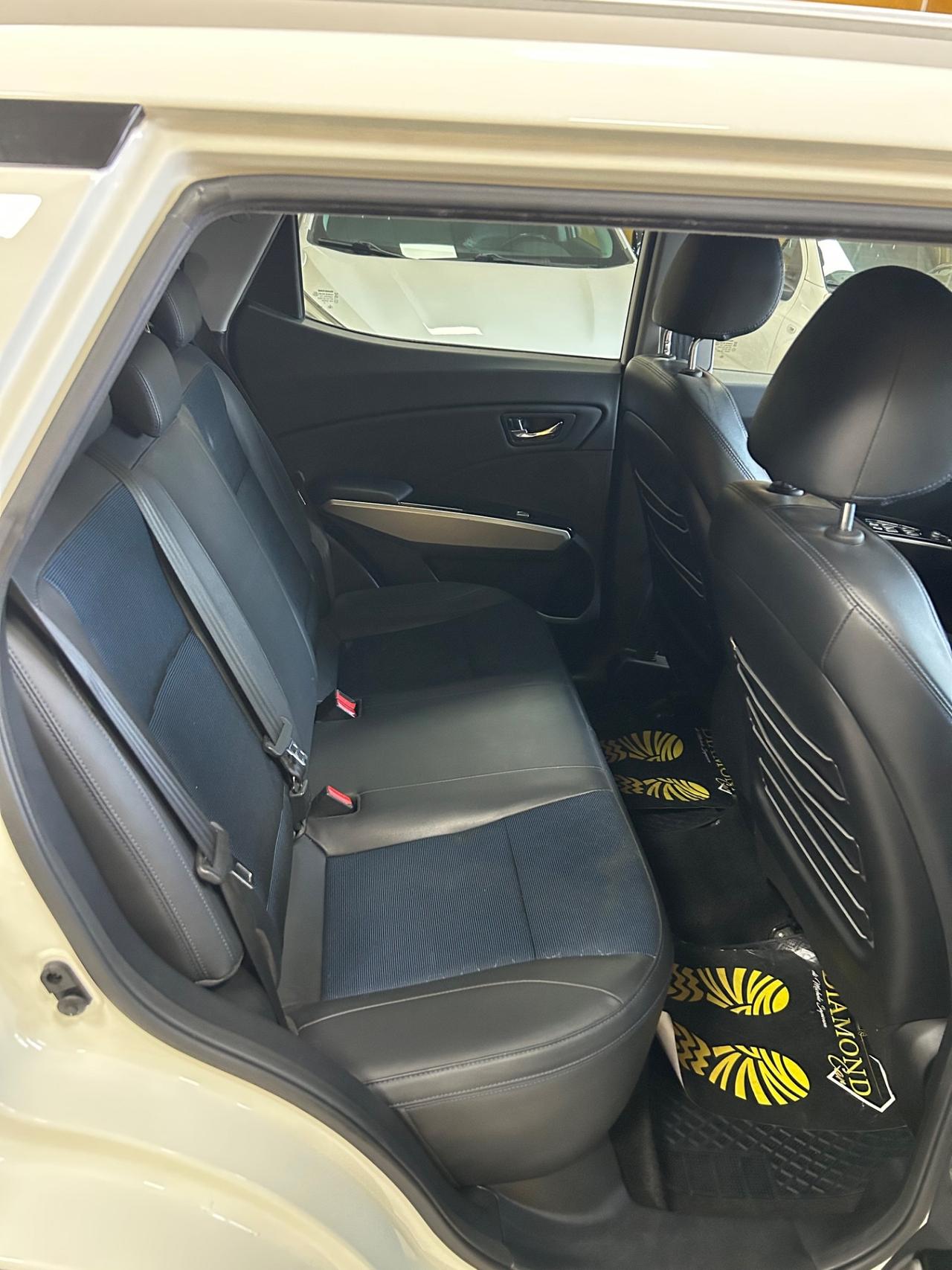 SSANGYONG TIVOLI 1.6d 116 cv “NAVI/RETRO/LED”-2017