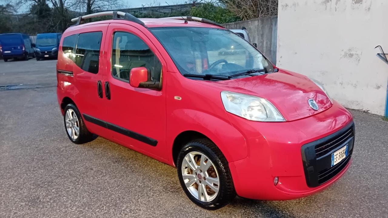 Fiat qubo 5P-1.4 metano emoticon-12/2010