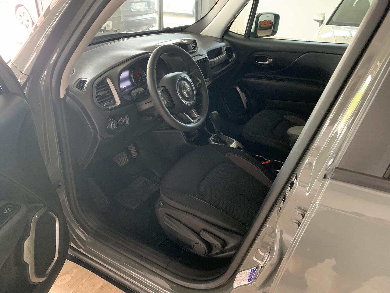 Jeep Renegade 1.5 Turbo T4 MHEV Limited + Tetto nero