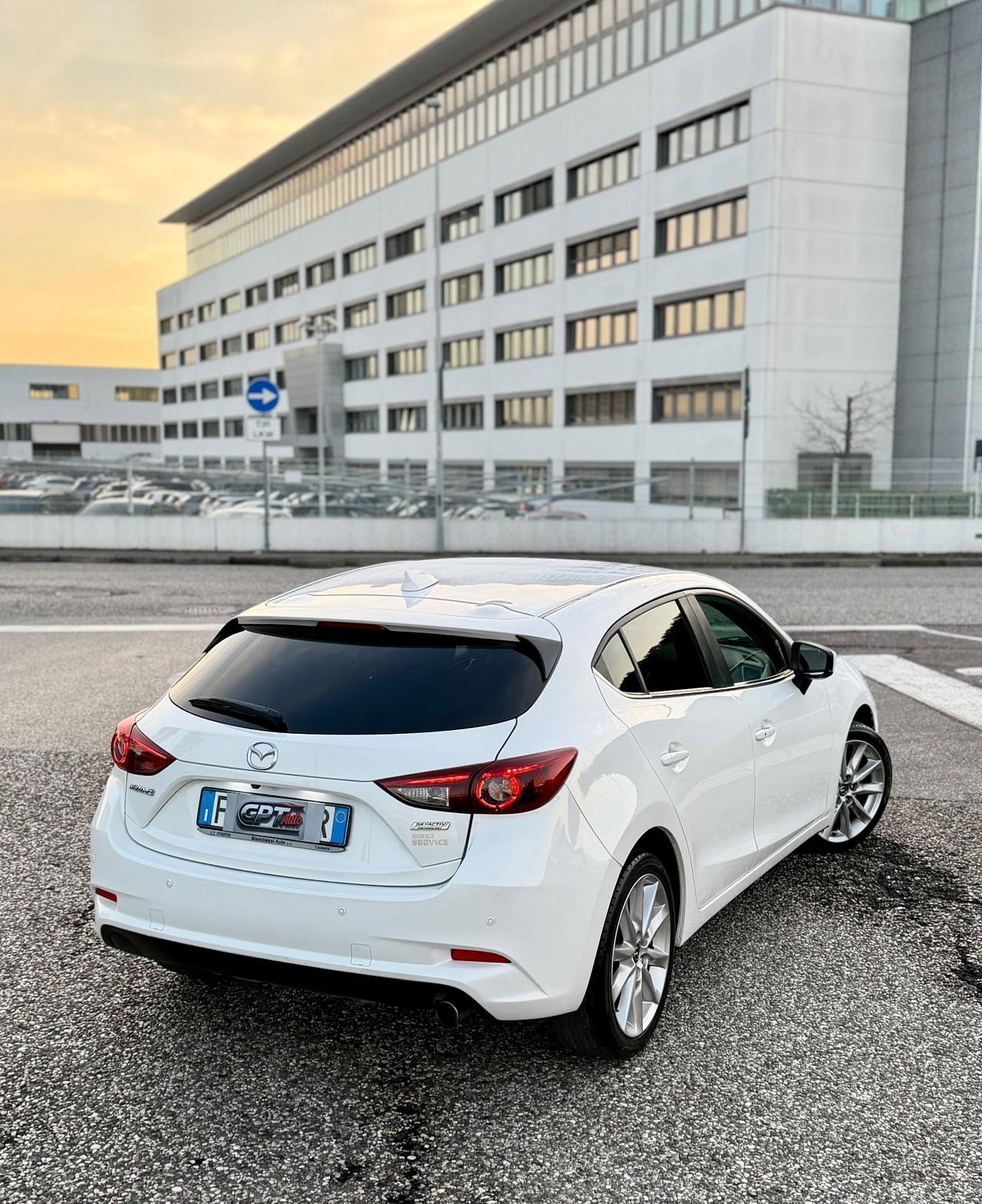 Mazda 3 Mazda3 1.5 Skyactiv-D Exceed