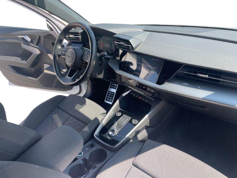 Audi A3 SPB 30 g-tron S tronic S line edition