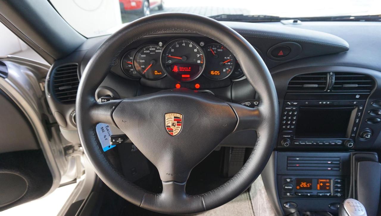 Porsche 911 Carrera 4S cat Coupé