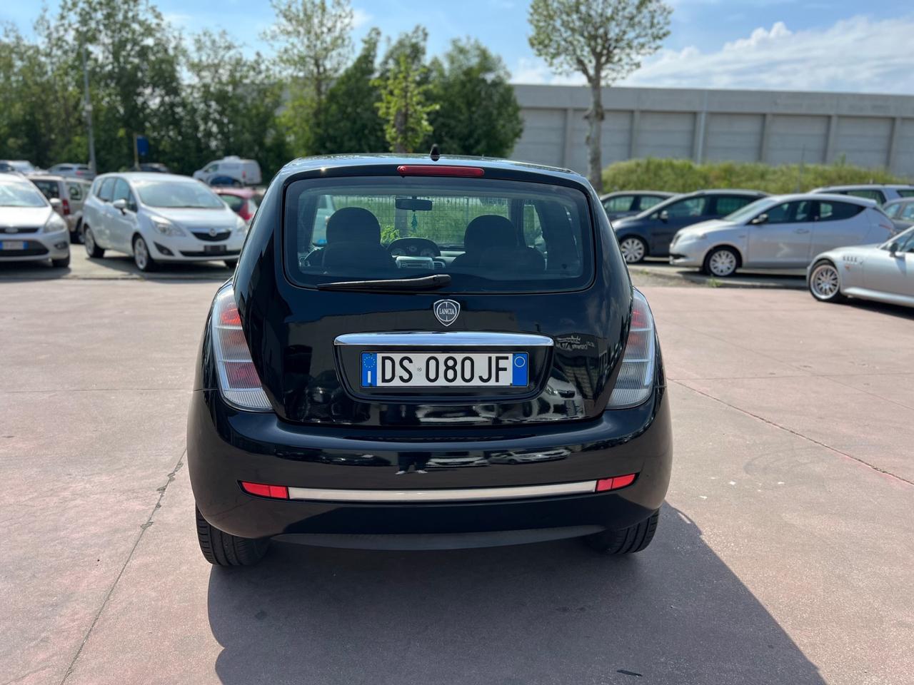 Lancia Ypsilon 1.2 Argento