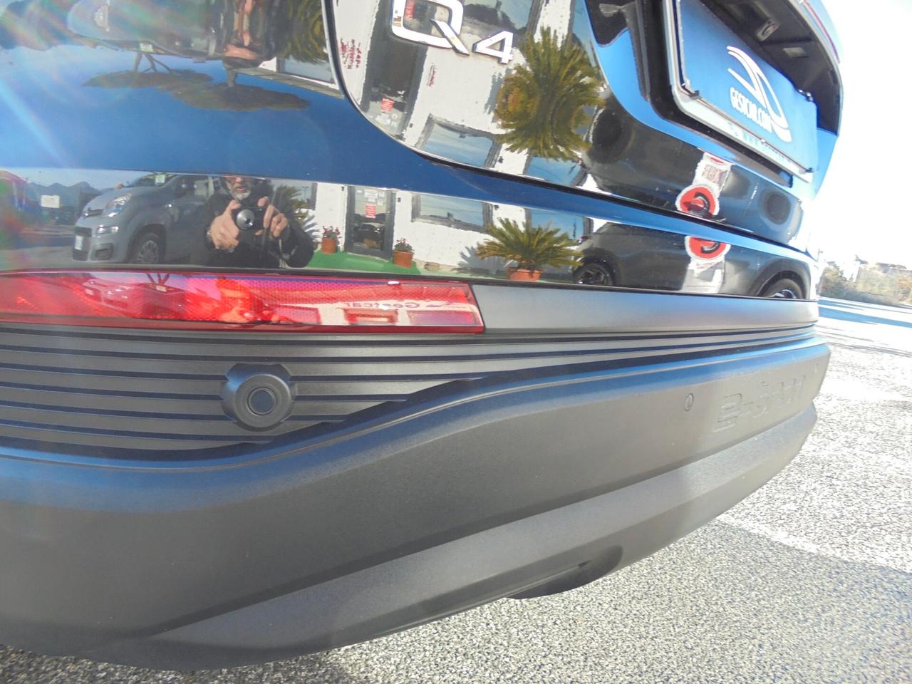 Audi Q4 40 e-tron Business