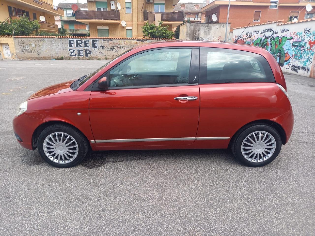 Lancia Ypsilon 1.3 MJT FRIZIONE NUOVA TAGLIANDO FATTO