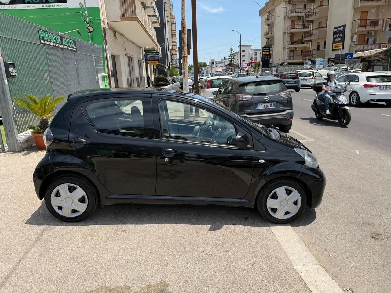 Toyota Aygo 1.0 12V VVT-i 5 porte Now Connect