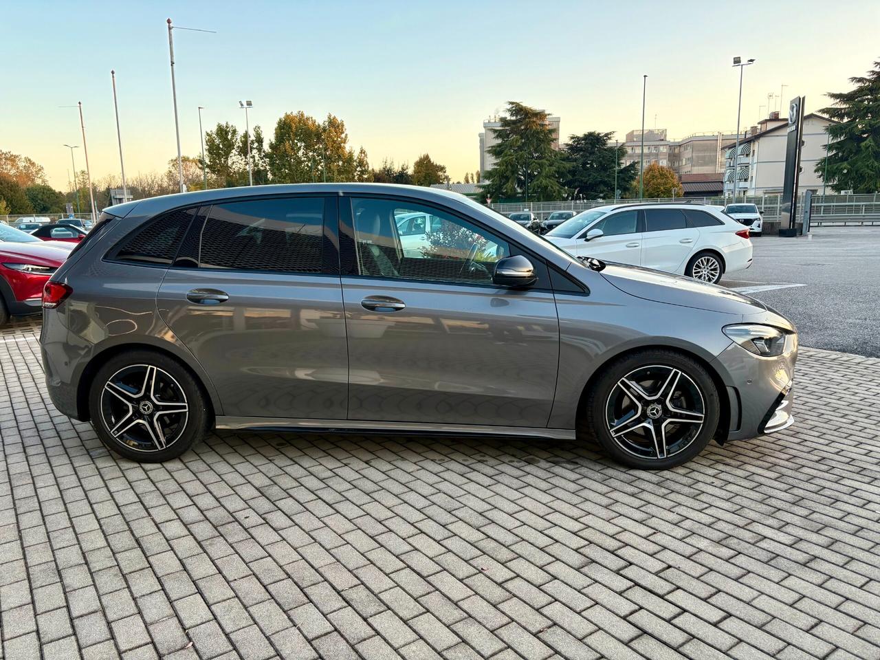 Mercedes-benz B 180 d Automatic Premium Pack AMG
