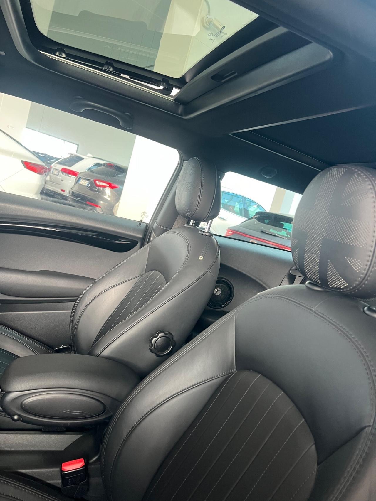 Mini Cooper SE offerta T-Stock prezzo imperdibile