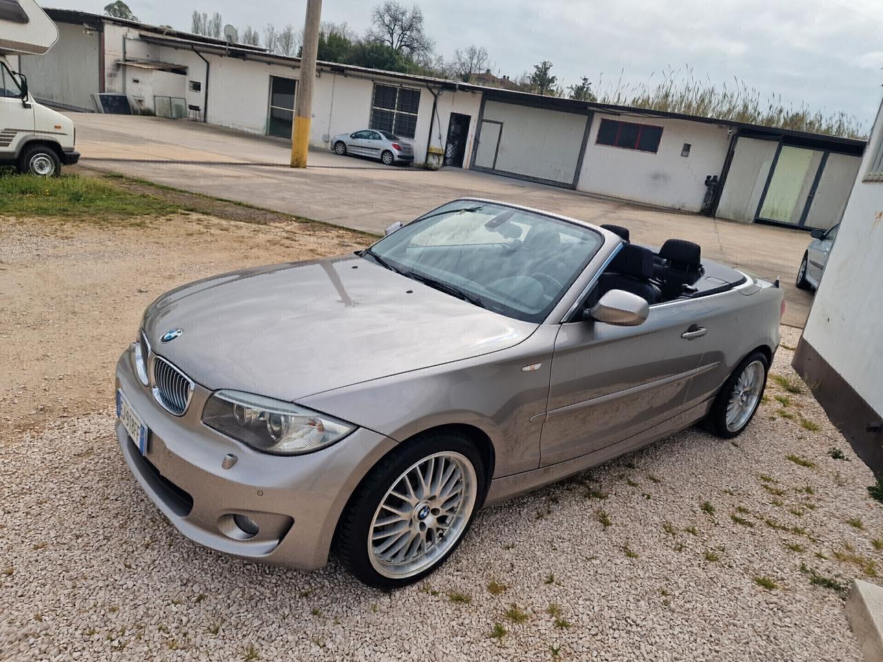 Bmw 118d 2.0 143CV Cabrio Futura "Tagliandi Bmw"