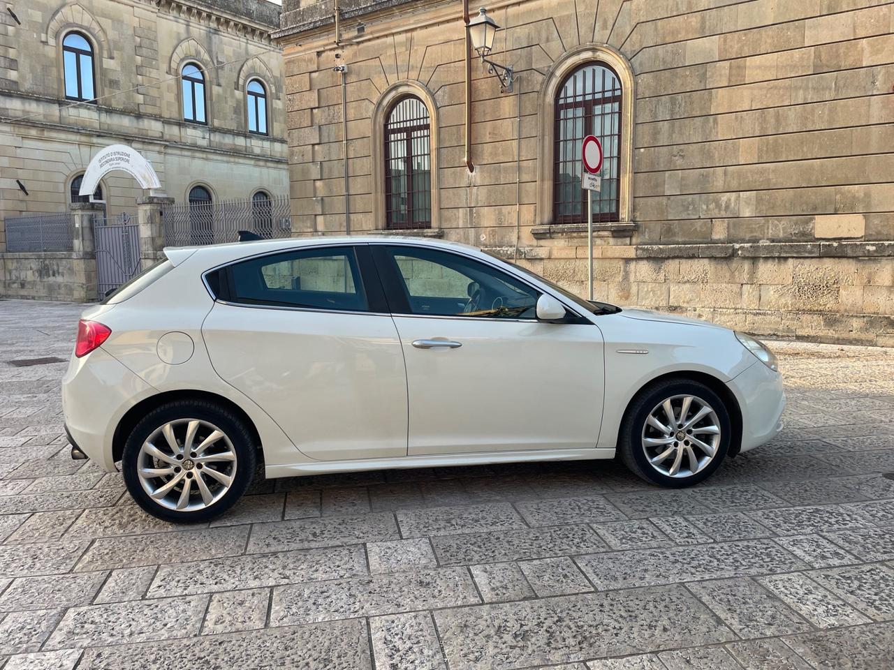 Alfa Romeo Giulietta 2.0 JTDm-170cv