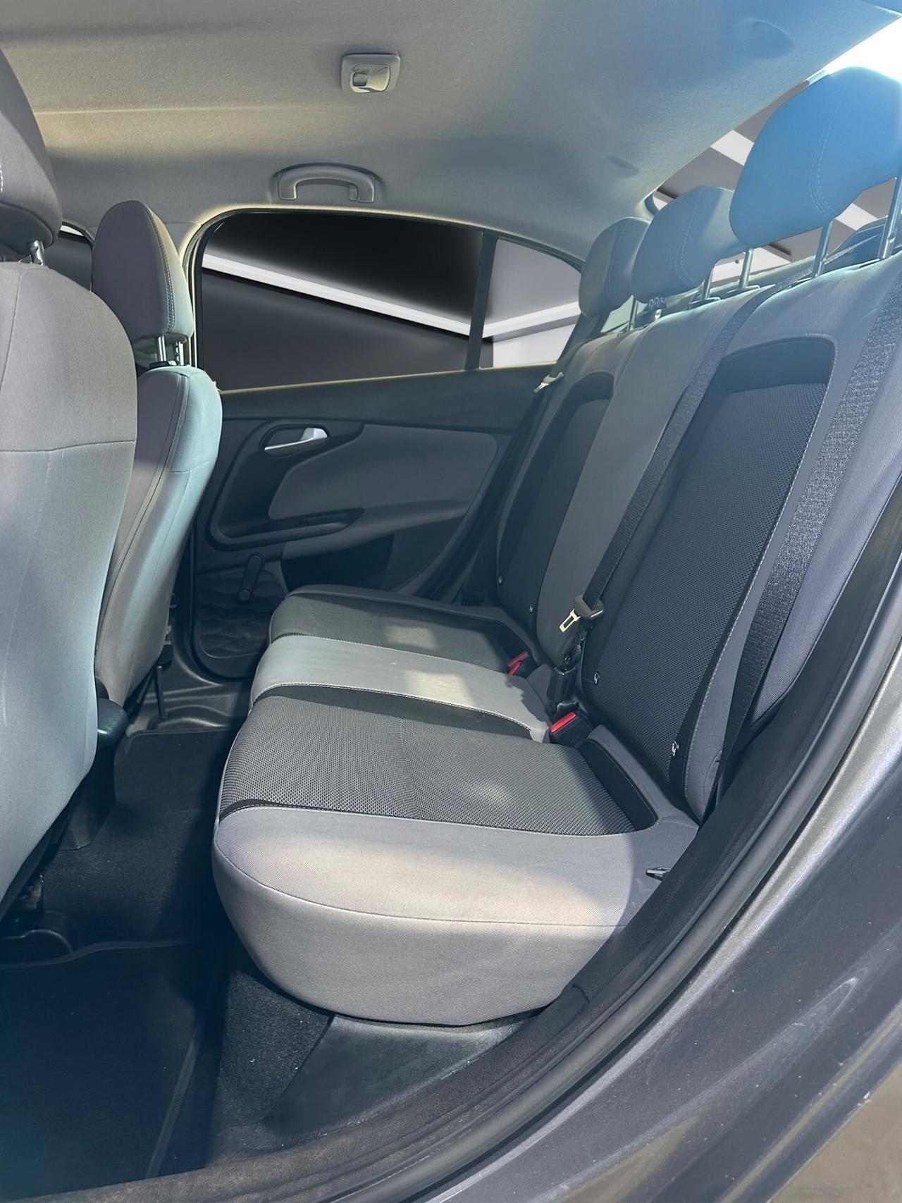Fiat Tipo 1.3 Mjt 4P Lounge 95CV