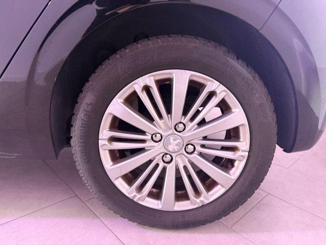 PEUGEOT 208 1° serie PureTech 82 Stop&Start 5 porte Allure