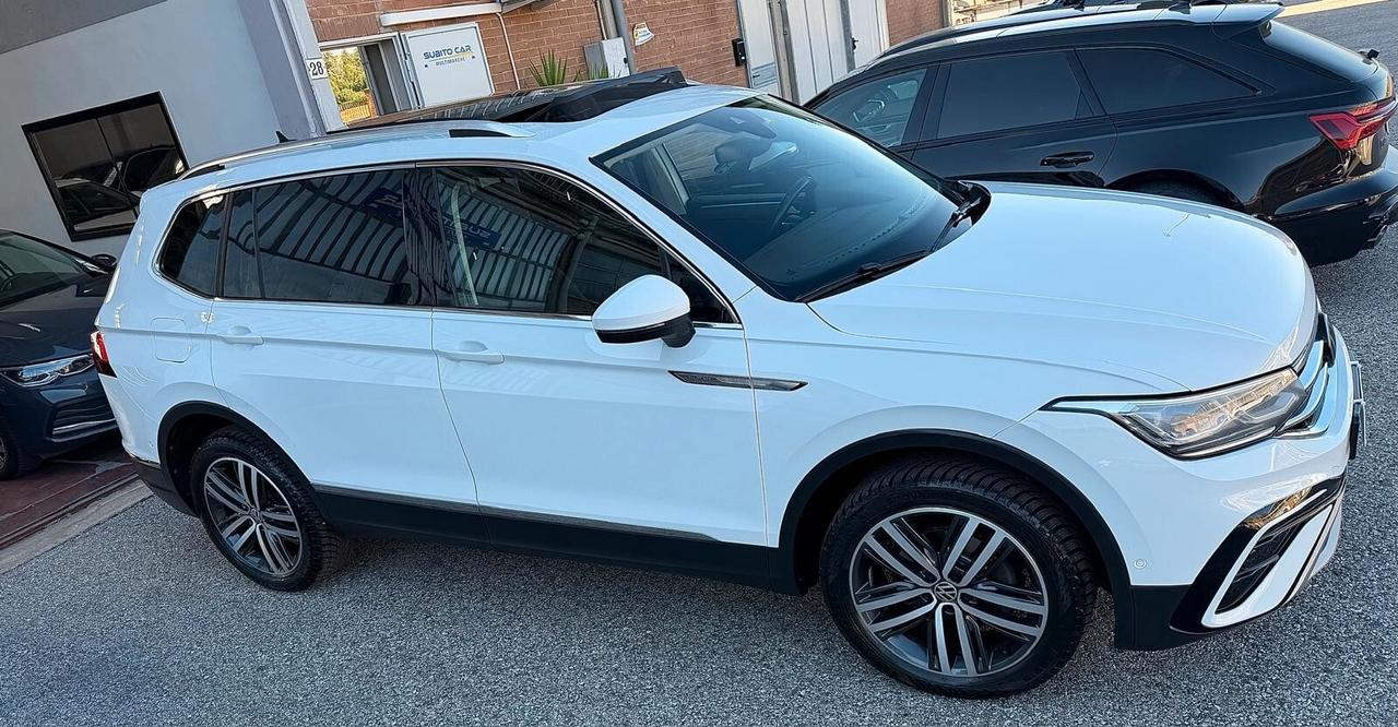 Volkswagen Tiguan Allspace 2.0 TDI SCR DSG Elegance Tetto Apribile