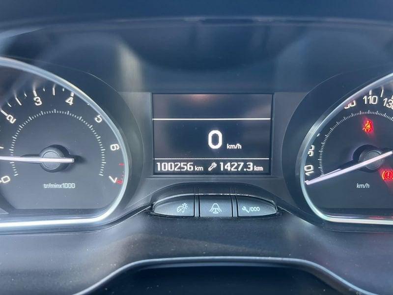Peugeot 208 5p 1.2 puretech Allure E6