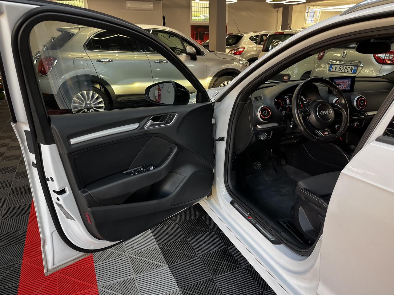 Audi A3 SPB 1.6 TDI S-LINE - FABIANOAUTO