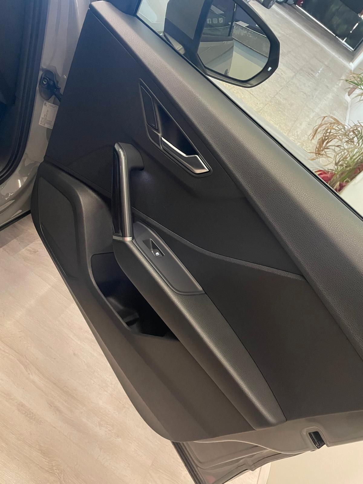 Audi Q2 1.600cc 116cv TDI S tronic line Automatico