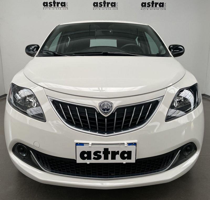 Lancia Ypsilon 1.0 FireFly 5 porte S&S Hybrid Silver