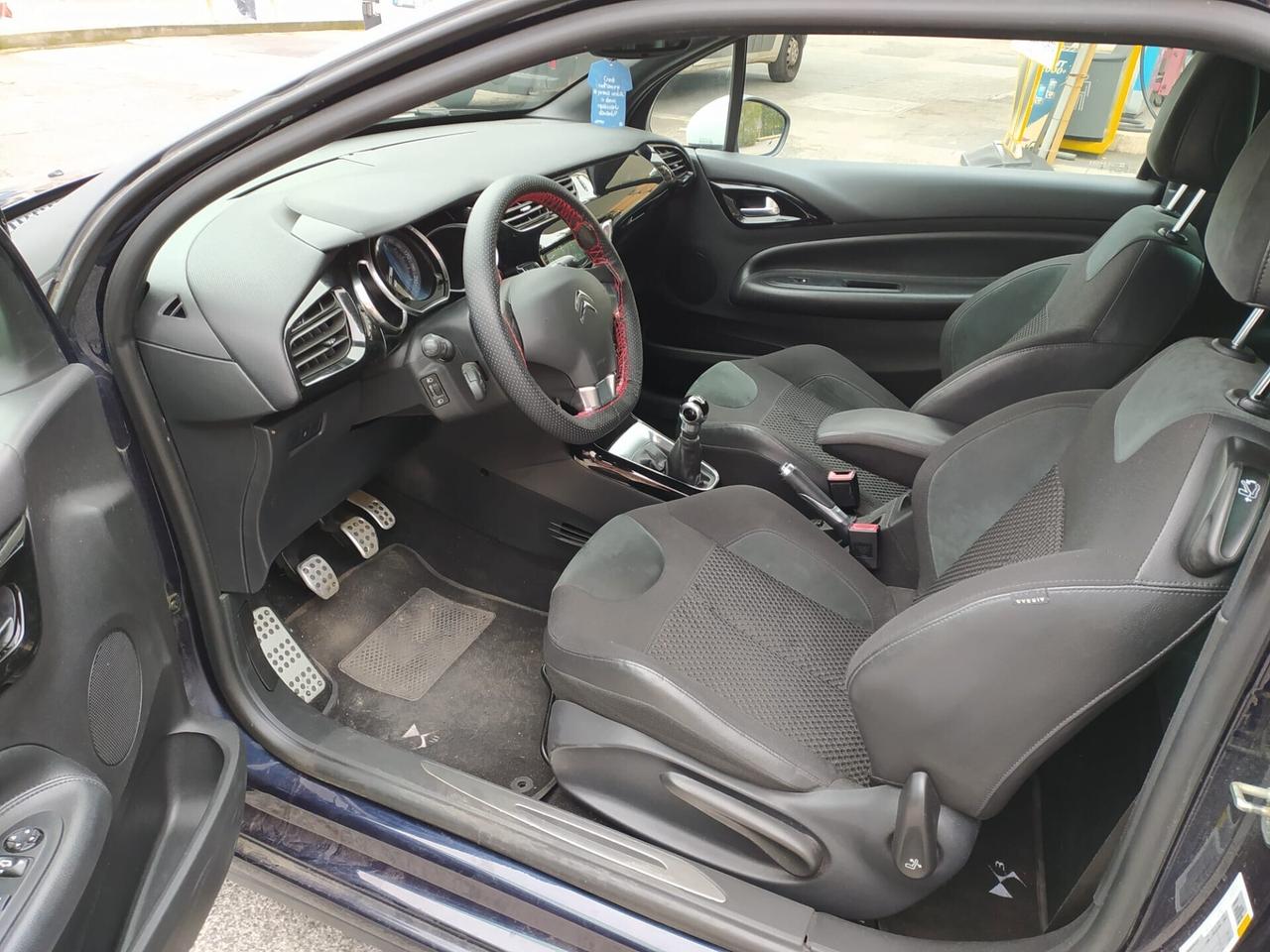 Ds DS3 3 PureTech Just black offerta del mese