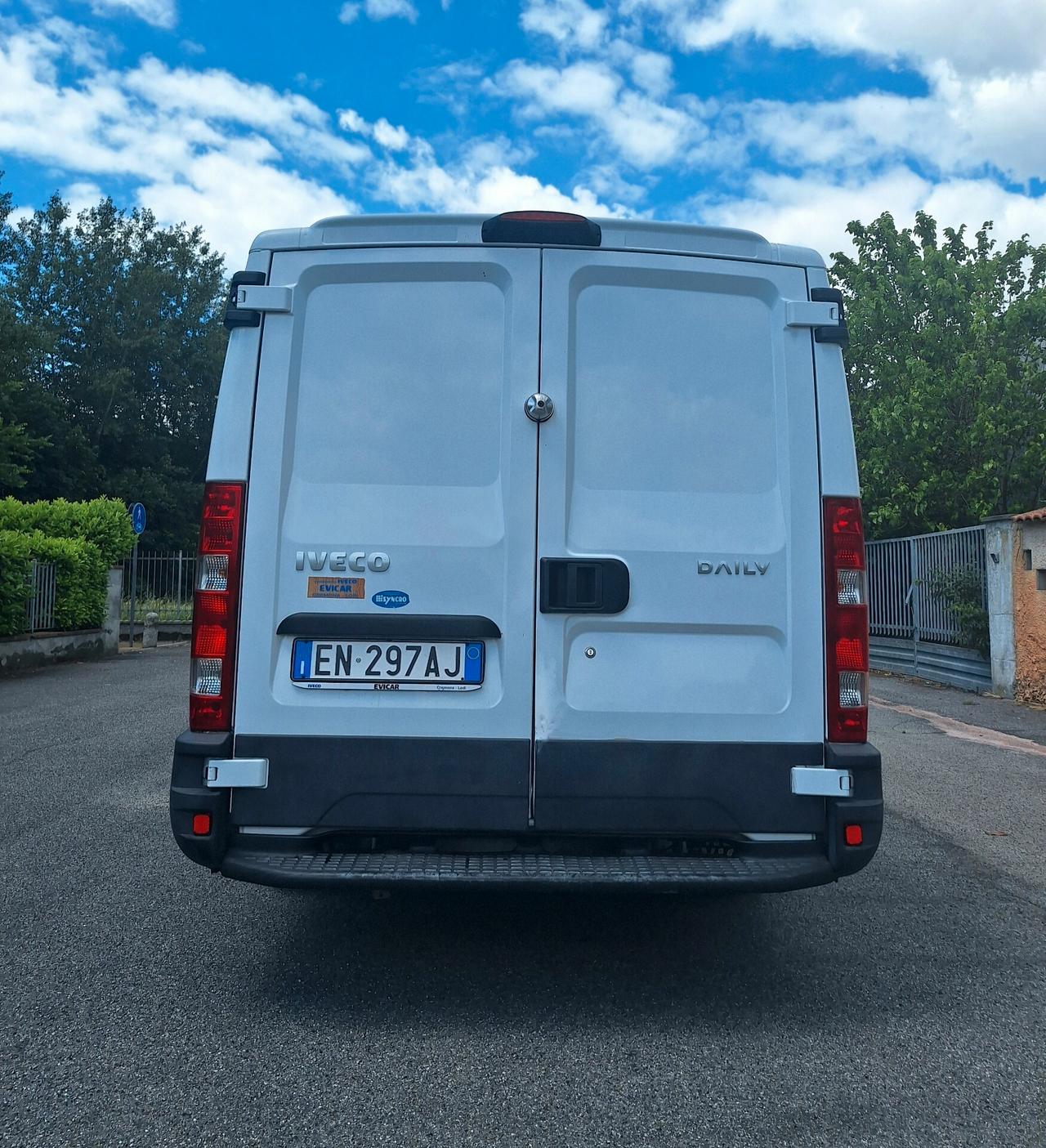 Iveco Daily 35S17LV 3.0 HPT PC-SL-TN Furgone