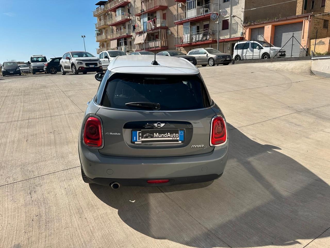 Mini Mini 1.5 Cooper D Automatica Neopatenati Business XL 5 porte