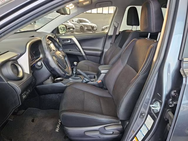 Toyota RAV 4 Rav4 2.0 d-4d Lounge 4wd 124cv mt