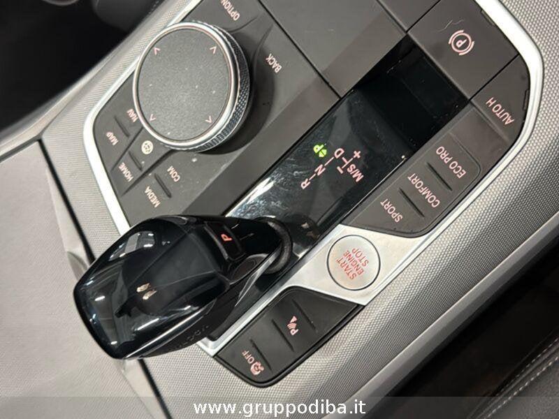 BMW Serie 3 G21 2019 Touring Diese 320d Touring mhev 48V Business Advantage auto