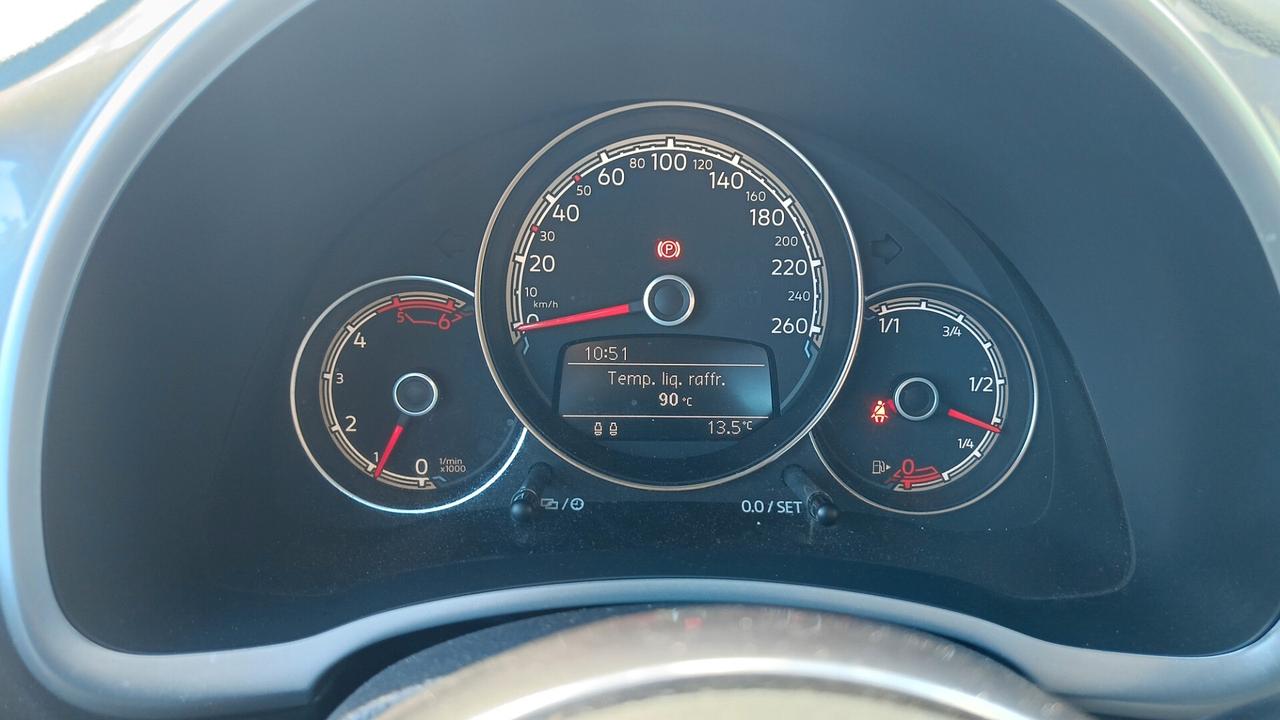 Volkswagen Maggiolino 2.0 TDI DSG Design BlueMotion Technology