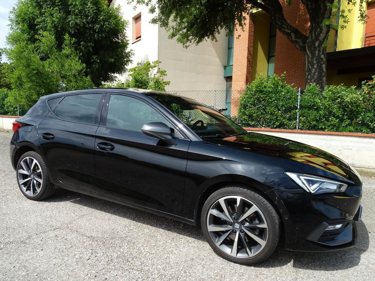 SEAT Leon 1.4 e-HYBRID 204 CV DSG FR PLUG IN *UNIPRO*