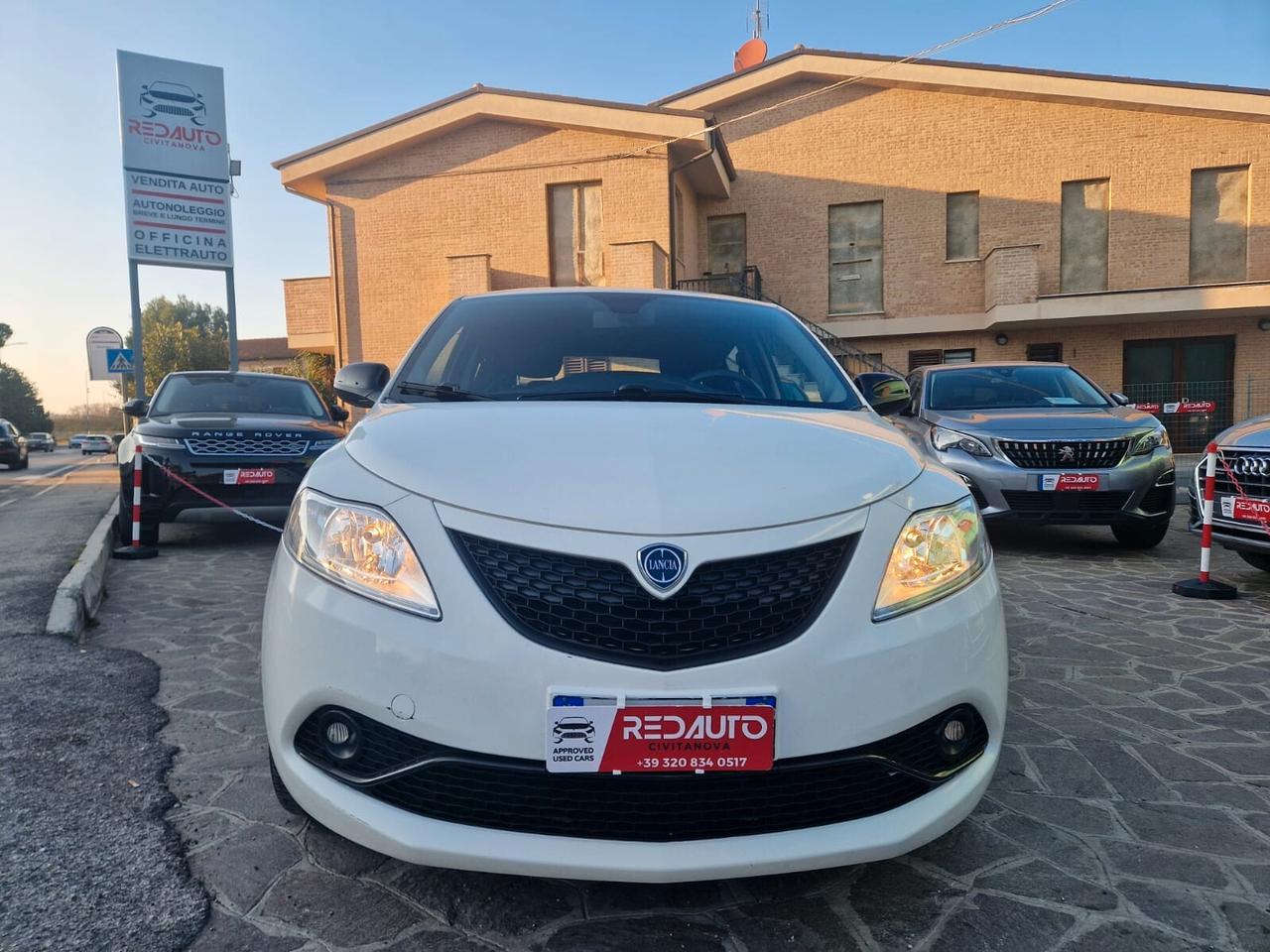 Lancia Ypsilon 1.0 FireFly 5 porte S&S Hybrid Ecochic Gold