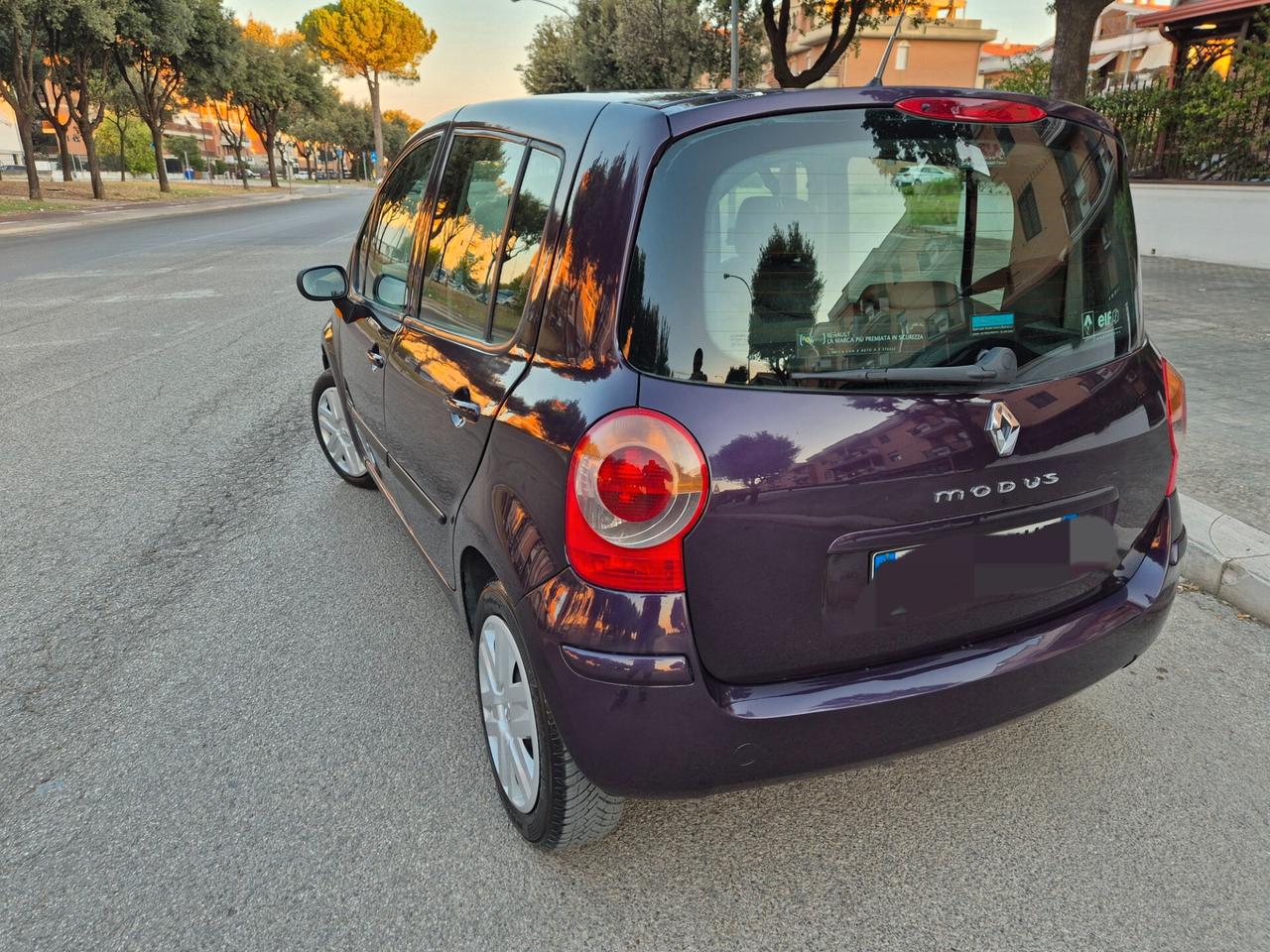 Renault modus 1.2 benzina anno 06 viola