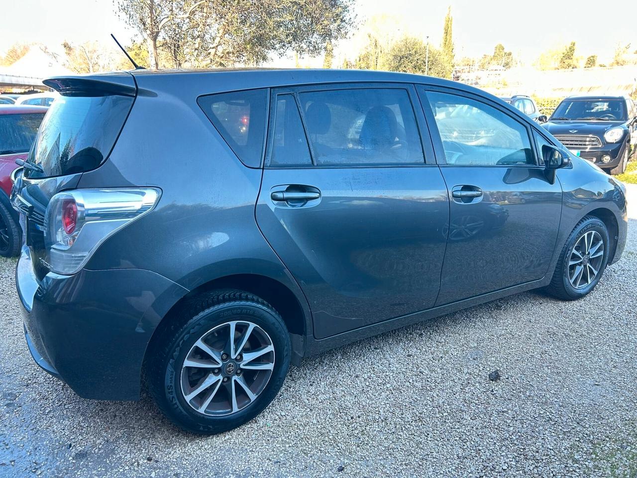 Verso 1.6 D-4D Style 7 POSTI UNIPRO KM 120000