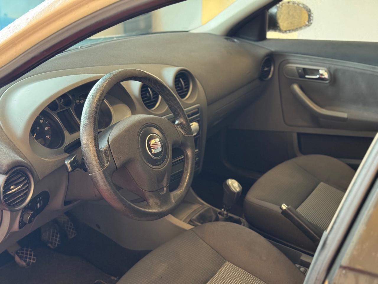 Seat Ibiza 1.4 5p. NEOPATENTATI