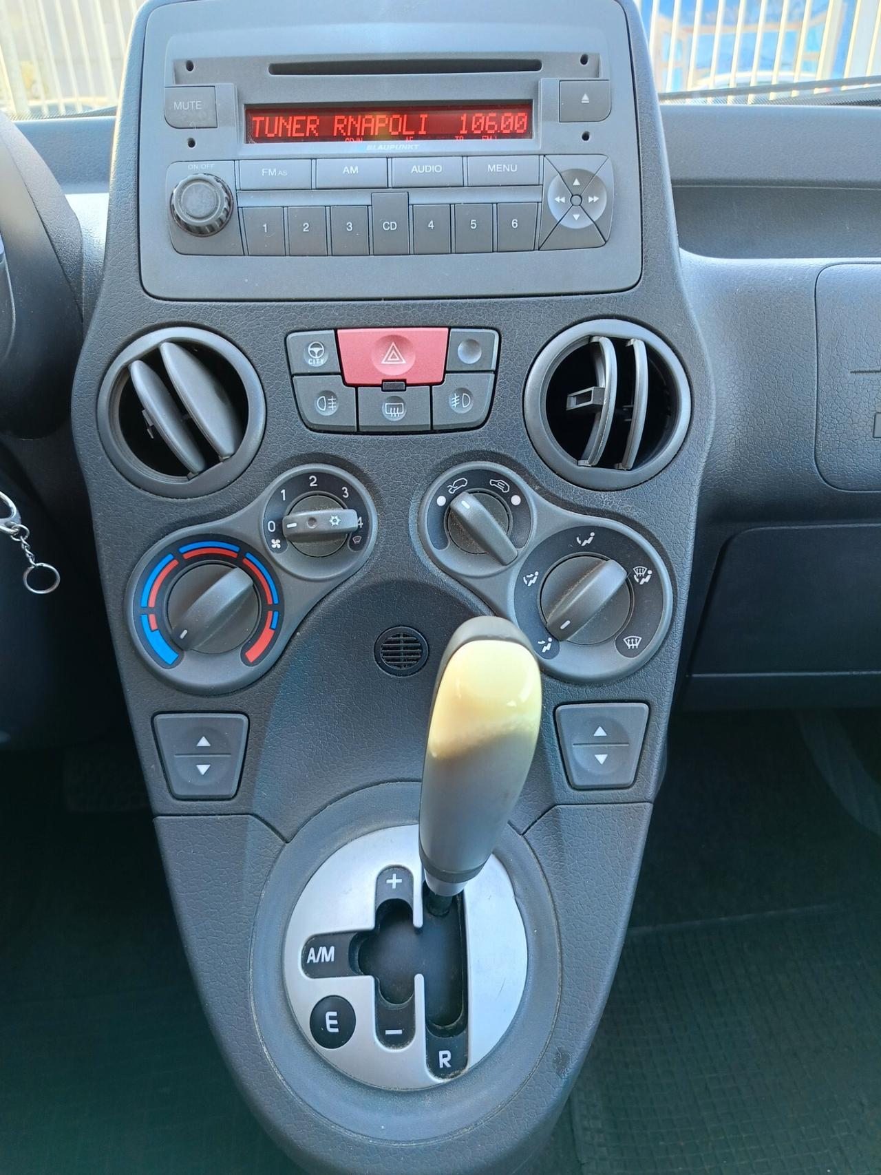 Fiat Panda 1.2 Dualogic