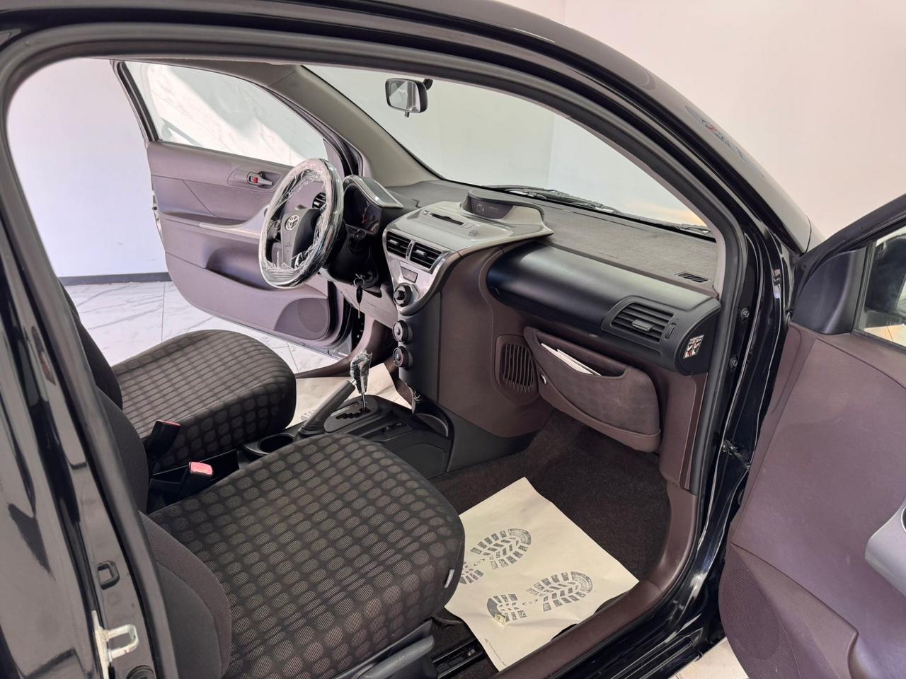 Toyota iQ 1.0-garantita